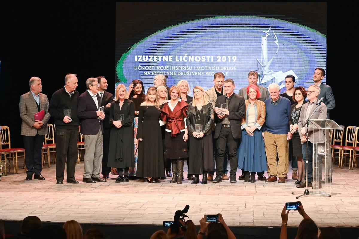 Große Erhre für Stara Planina Aktivisten! Die erhielten den Preis "Most Exceptional Team 2019" © Dušan Bodiroga