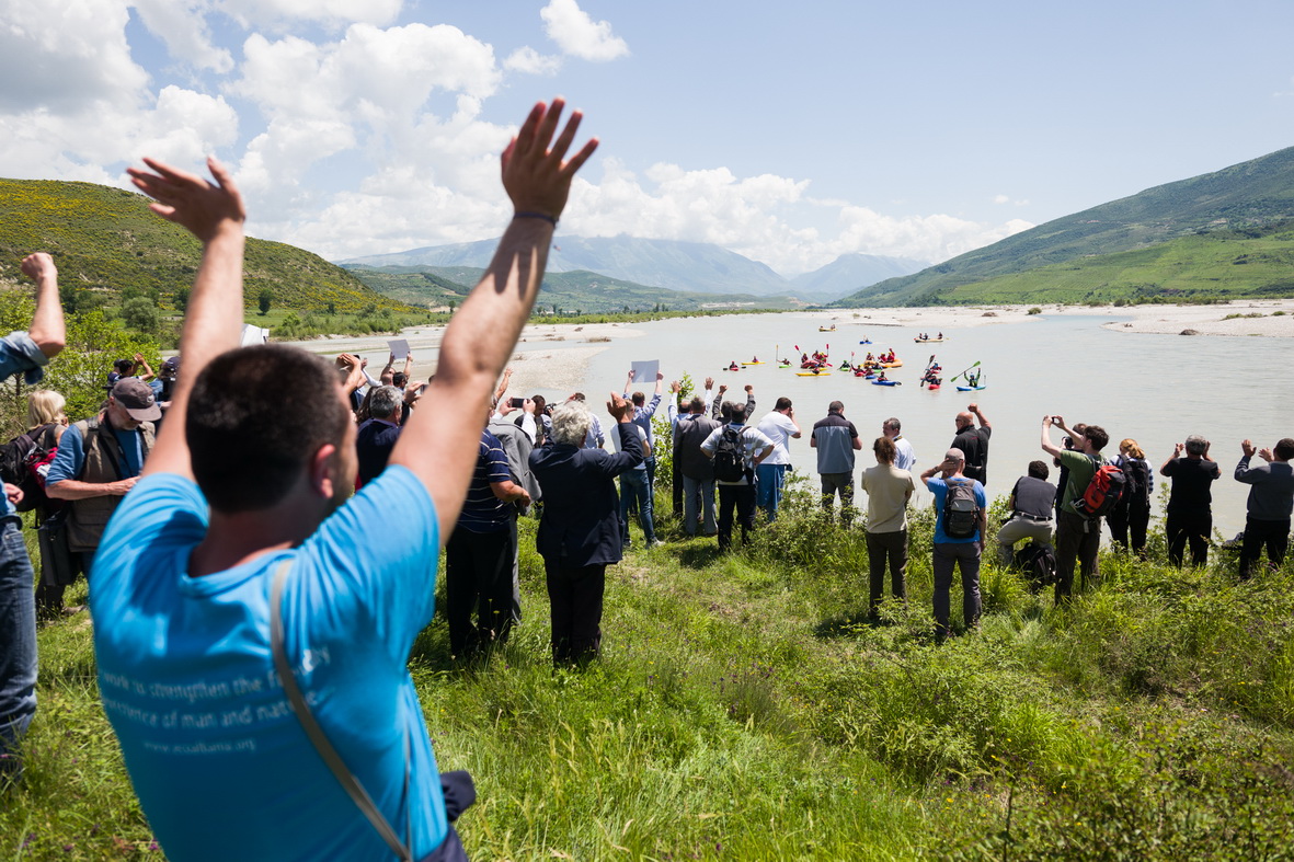 Vjosa, Albania: Paddlers were welcomed by numerous people, among them residents, politicians, musicians, and representatives of nature conservation organisations.  © Jan Pirnat