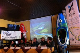 DAY 1 - The Balkan Rivers Tour started with a press conference at Lake Bohinj. From left to right: Theresa Schiller (EuroNatur), Martin Šolar (WWF Adria), Neža Posnjak (Save the Blue Heart of Europe SLO), Ulrich Eichelmann (Riverwatch), Rok Rozman (Leeway Collective), Klemen Langus (Turizma Bohinj)